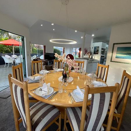Luxury Home Next To Ocean And Walkway New Plymouth Extérieur photo