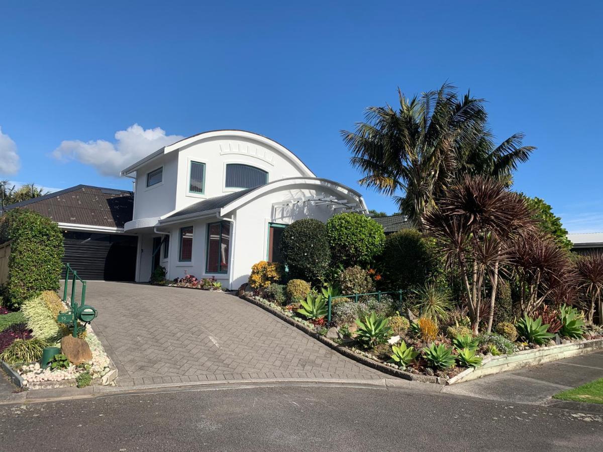 Luxury Home Next To Ocean And Walkway New Plymouth Extérieur photo
