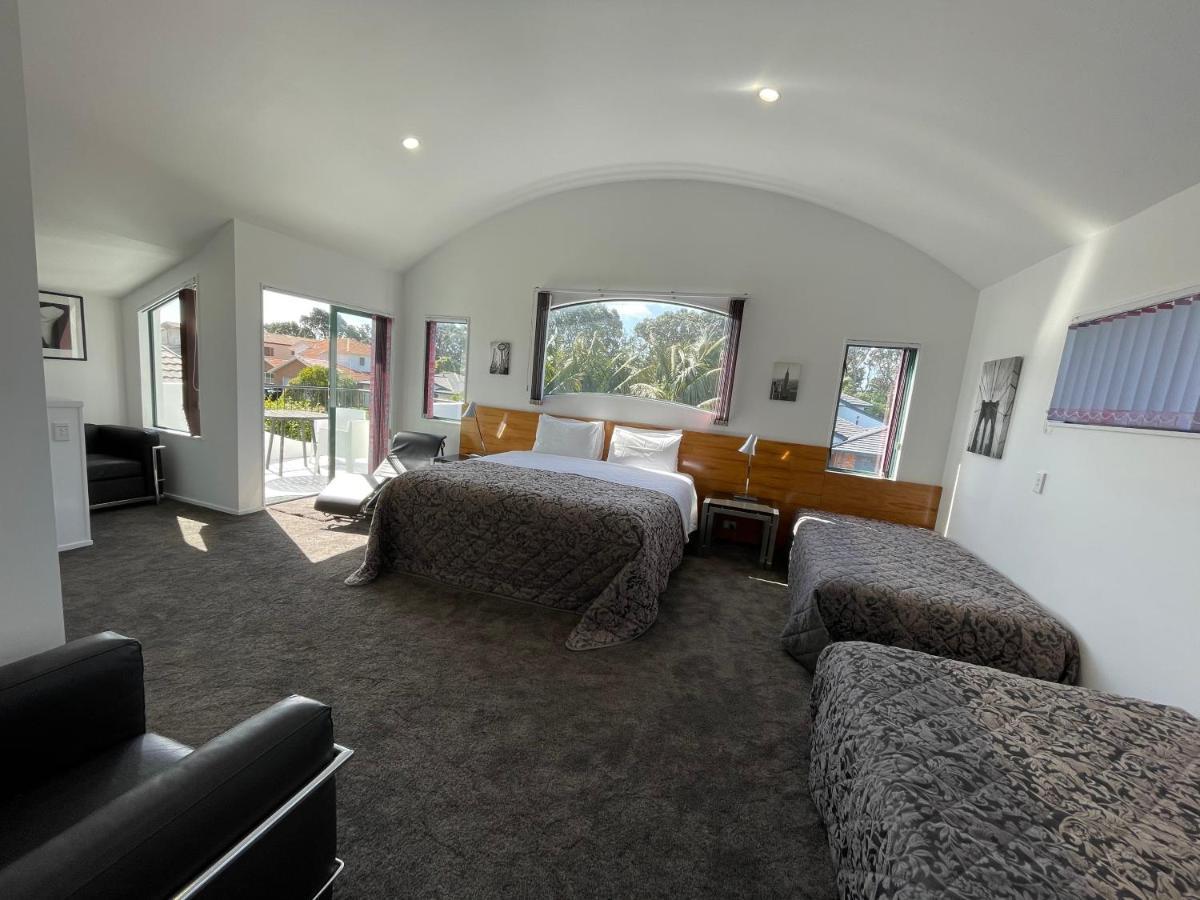 Luxury Home Next To Ocean And Walkway New Plymouth Extérieur photo