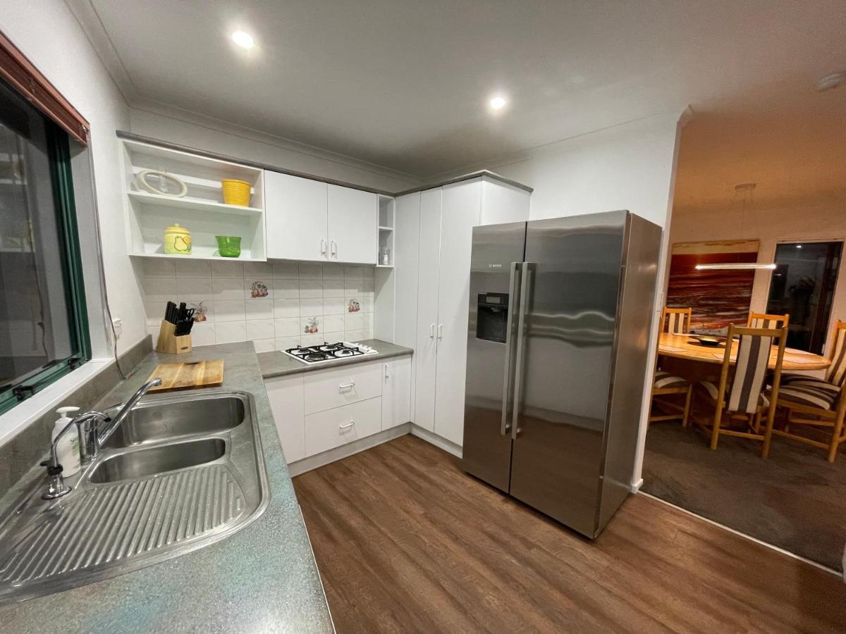 Luxury Home Next To Ocean And Walkway New Plymouth Extérieur photo