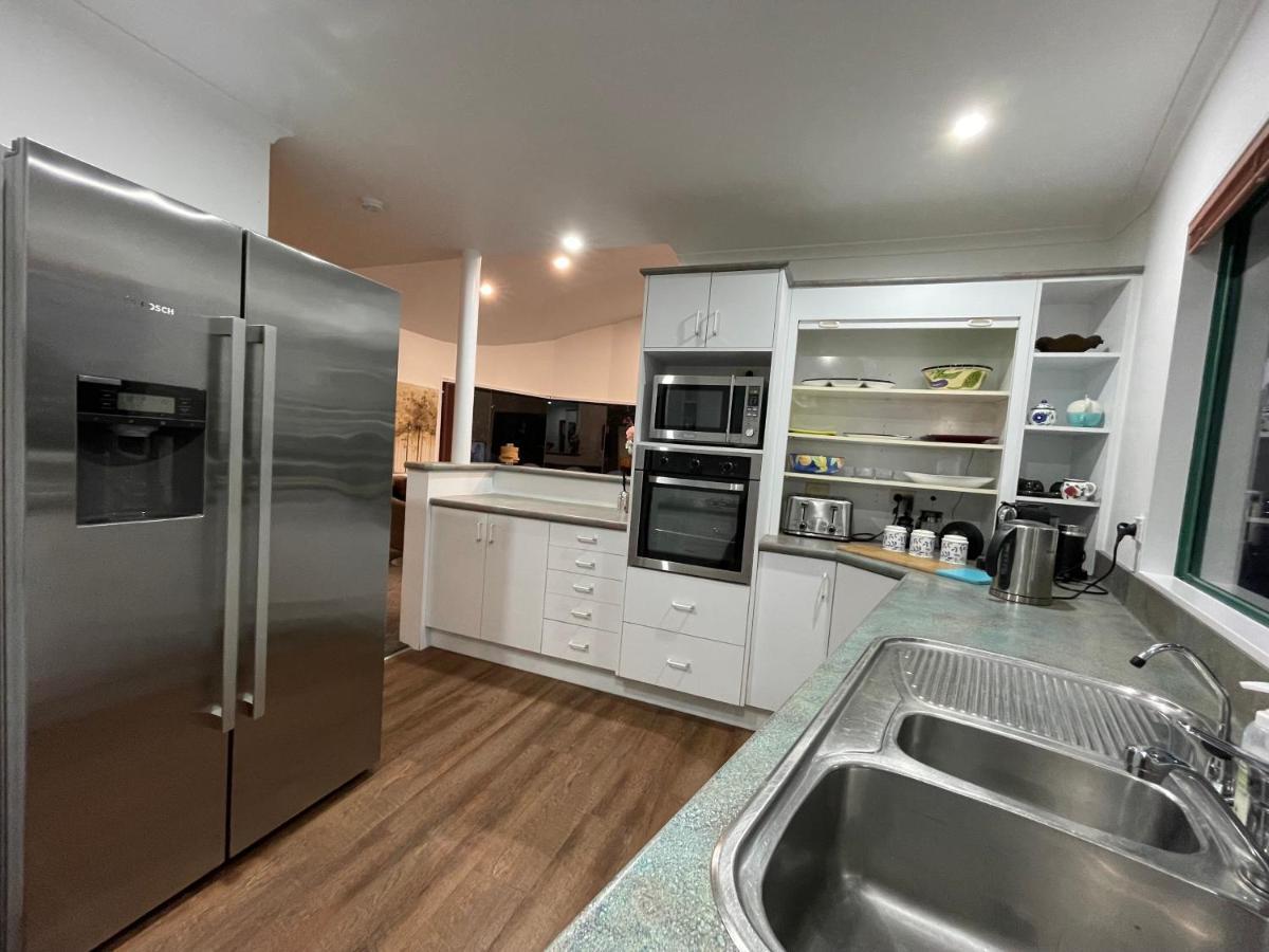 Luxury Home Next To Ocean And Walkway New Plymouth Extérieur photo