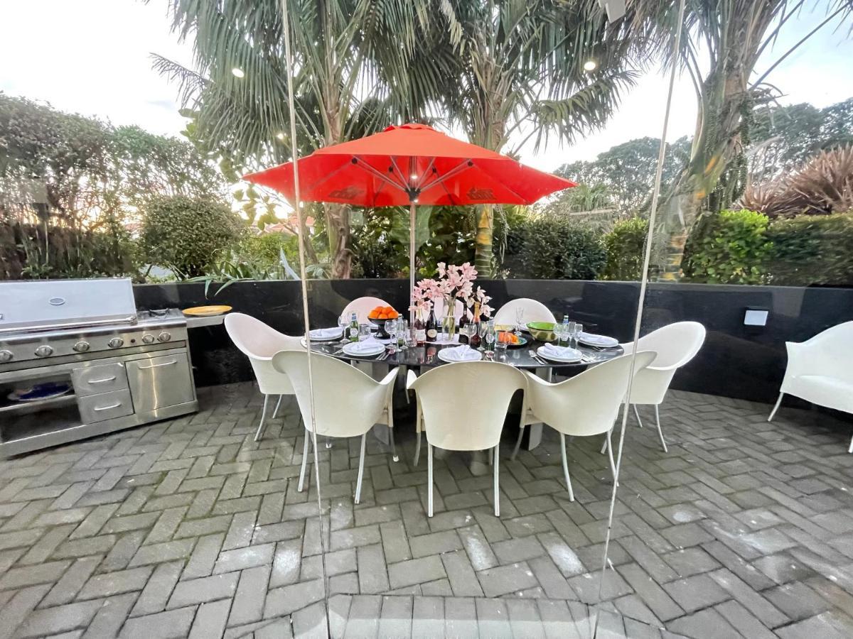 Luxury Home Next To Ocean And Walkway New Plymouth Extérieur photo