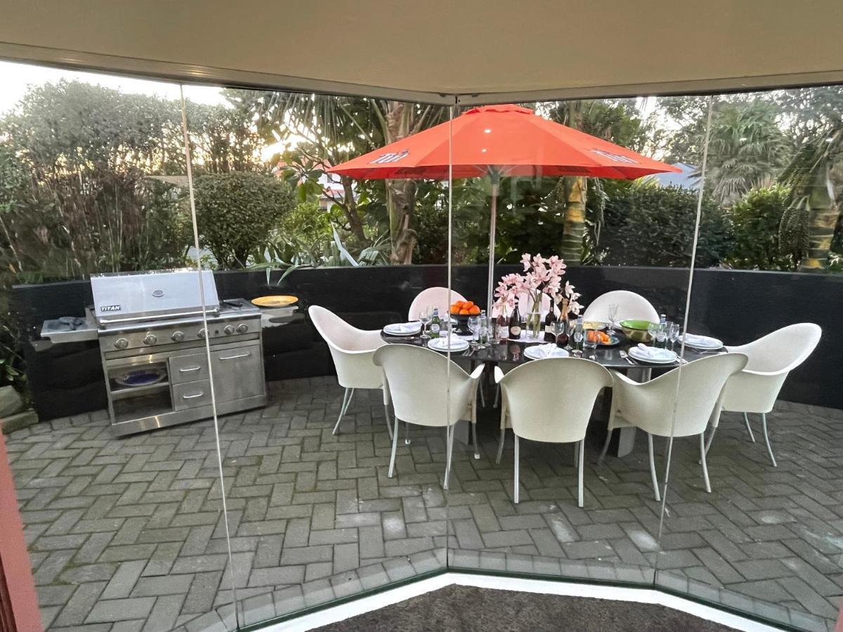Luxury Home Next To Ocean And Walkway New Plymouth Extérieur photo